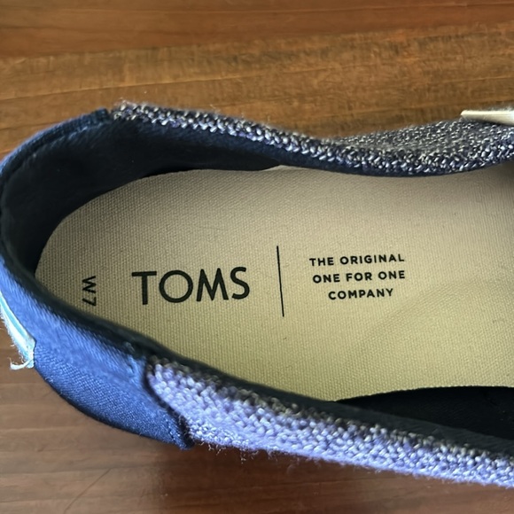 Ladies Toms Navy Classic Shoes - Picture 3 of 13